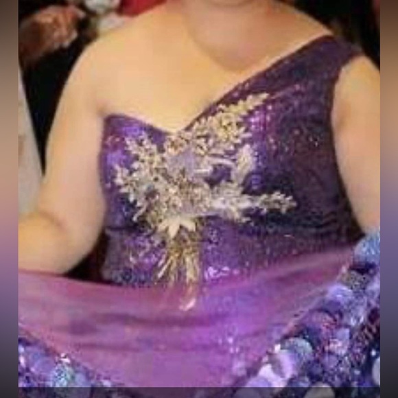 Party dress - Picture 4 of 4